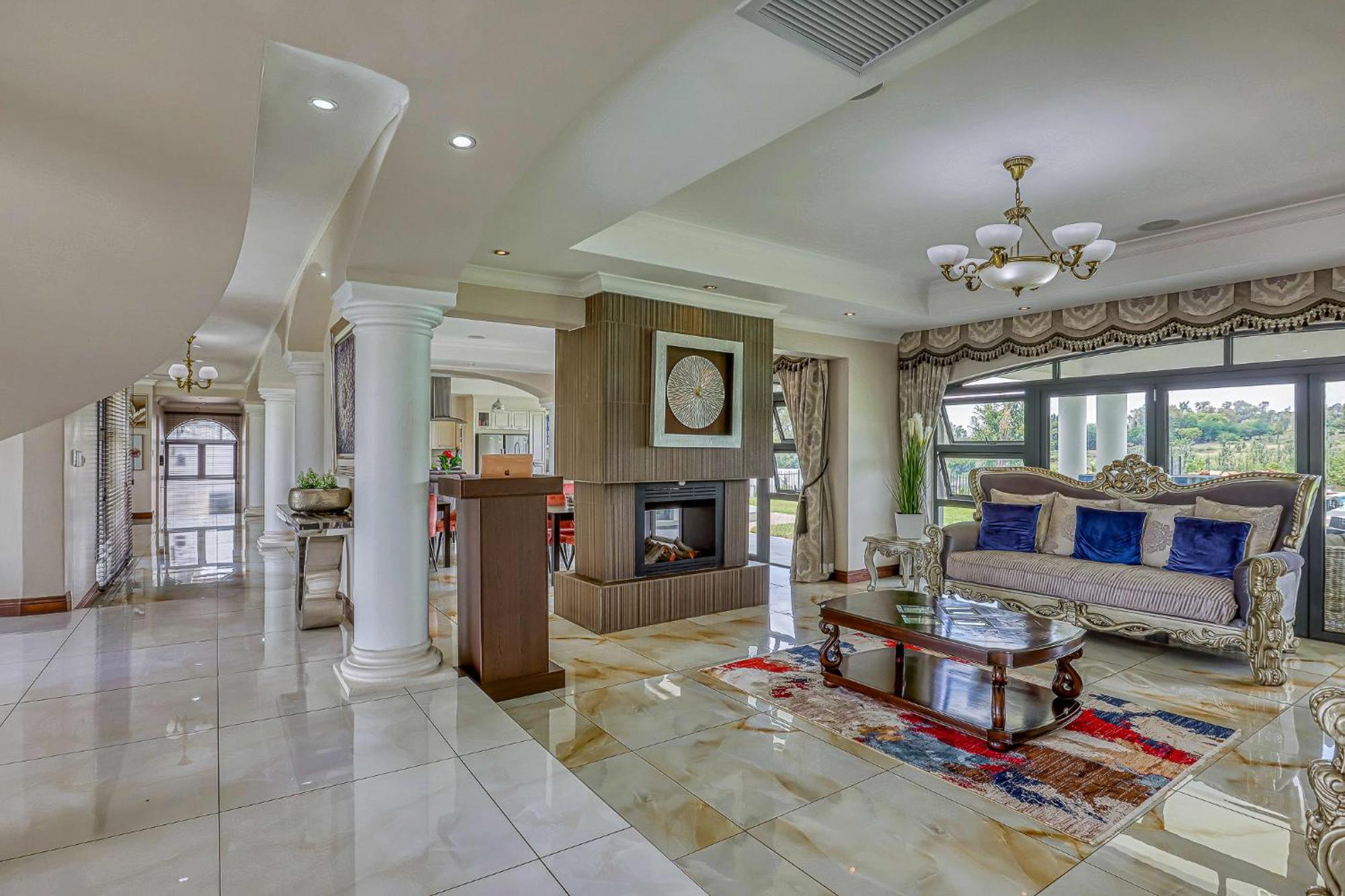 Tasha Luxury Suites, Lanseria Casa de hóspedes *
