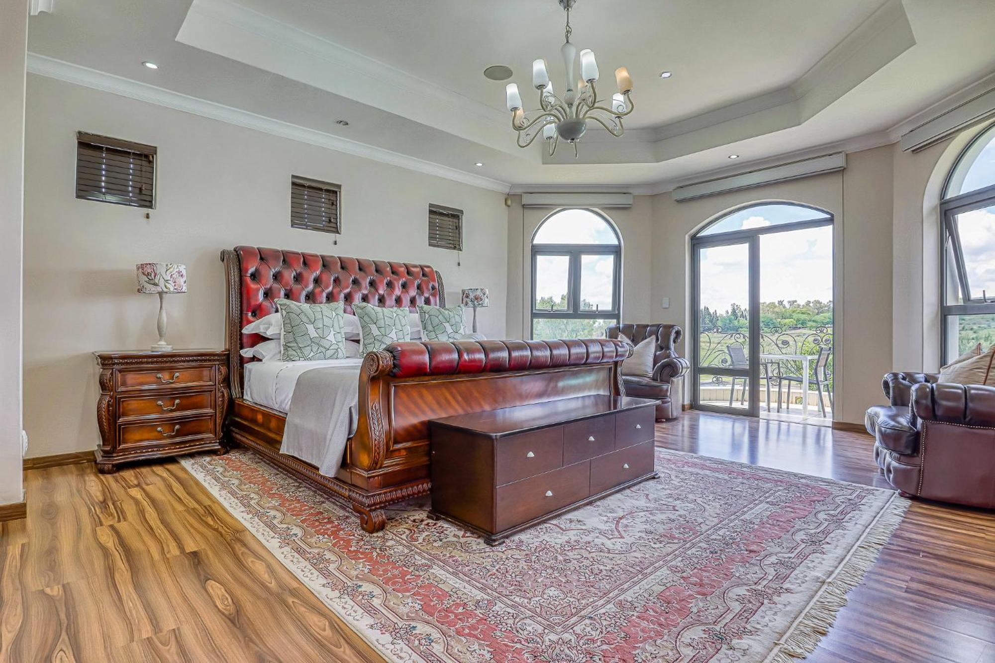 Tasha Luxury Suites, Lanseria * Joanesburgo