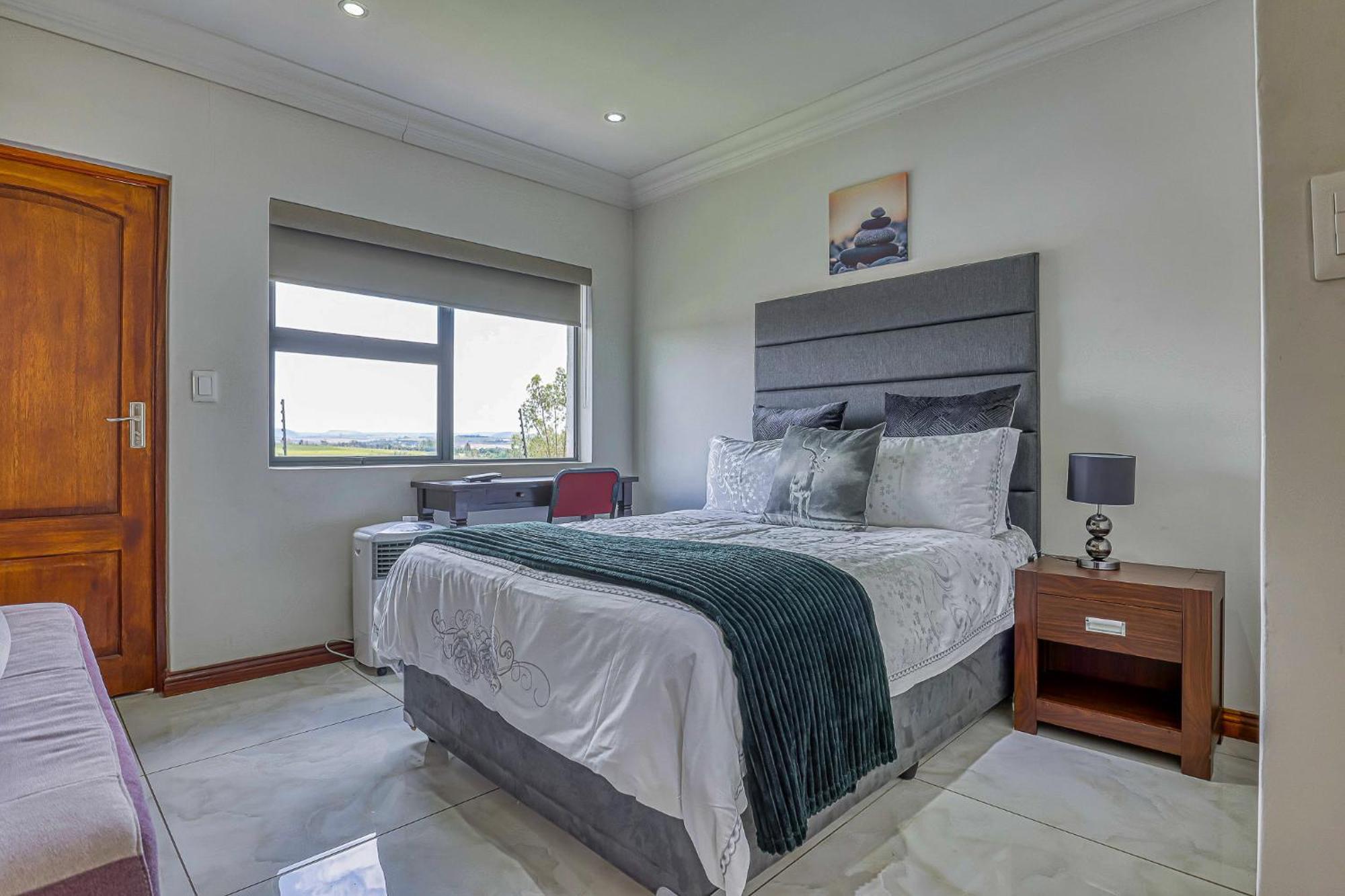 Tasha Luxury Suites, Lanseria * Joanesburgo