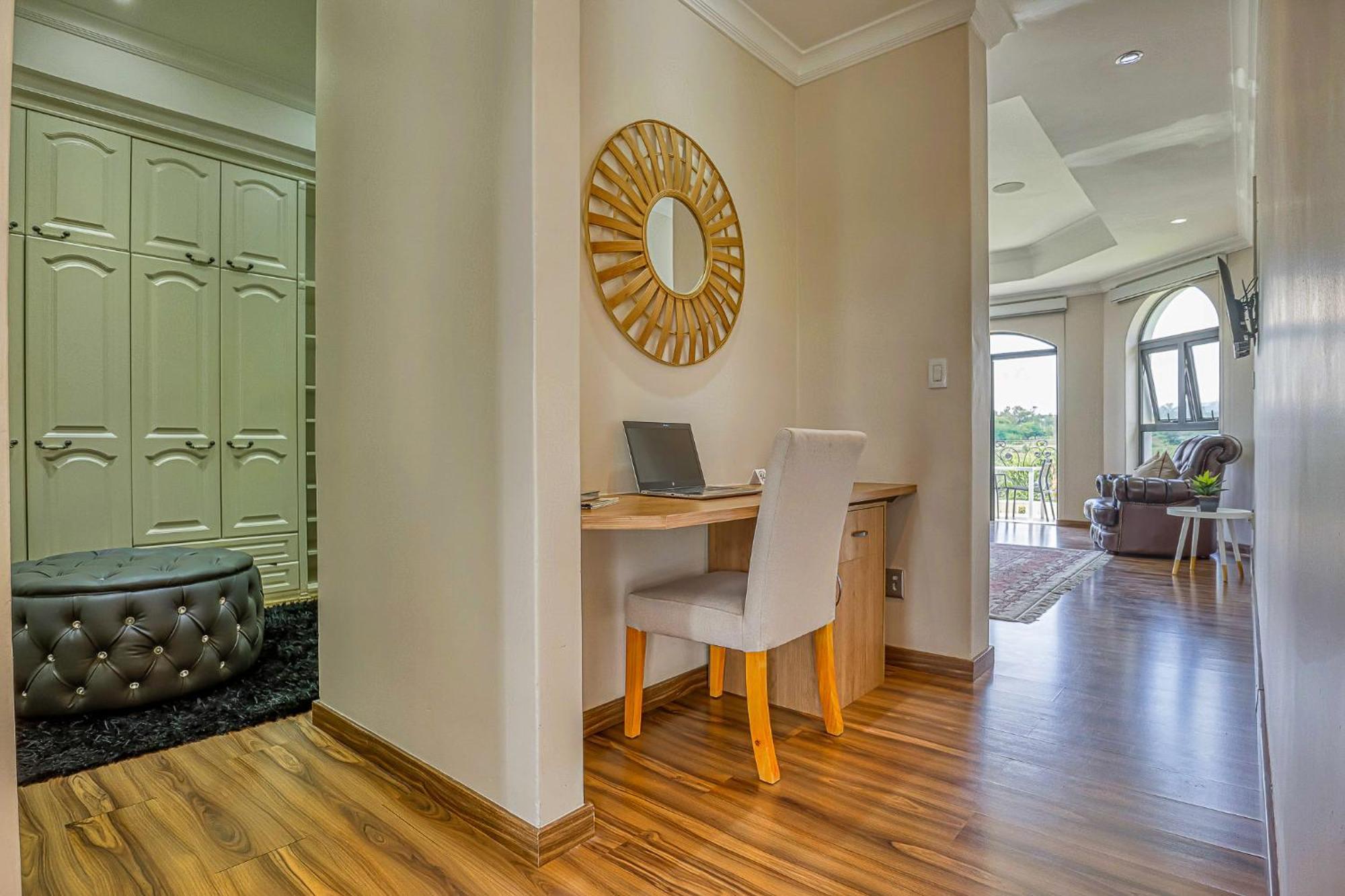 Tasha Luxury Suites, Lanseria * Joanesburgo
