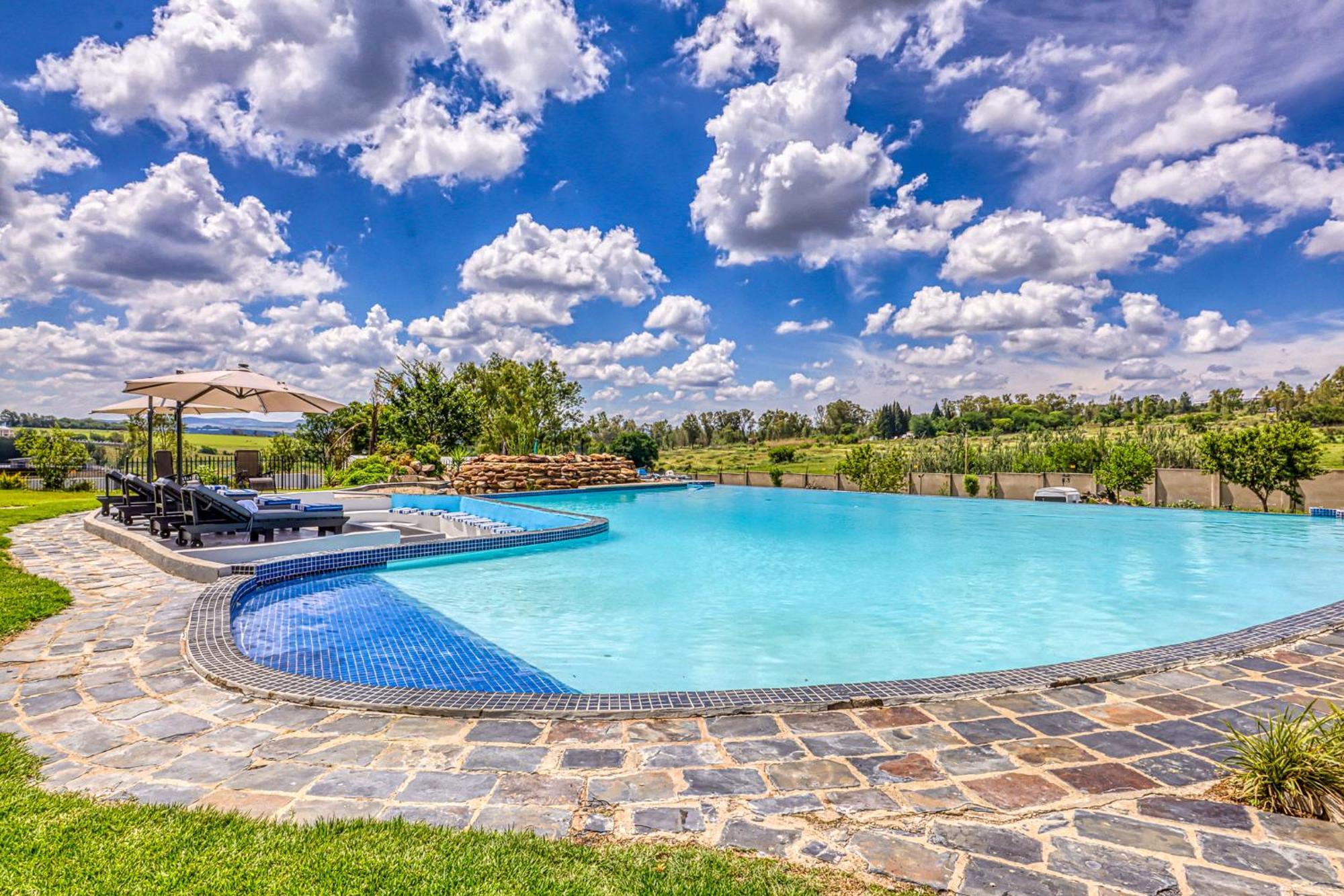 Tasha Luxury Suites, Lanseria Casa de hóspedes Joanesburgo