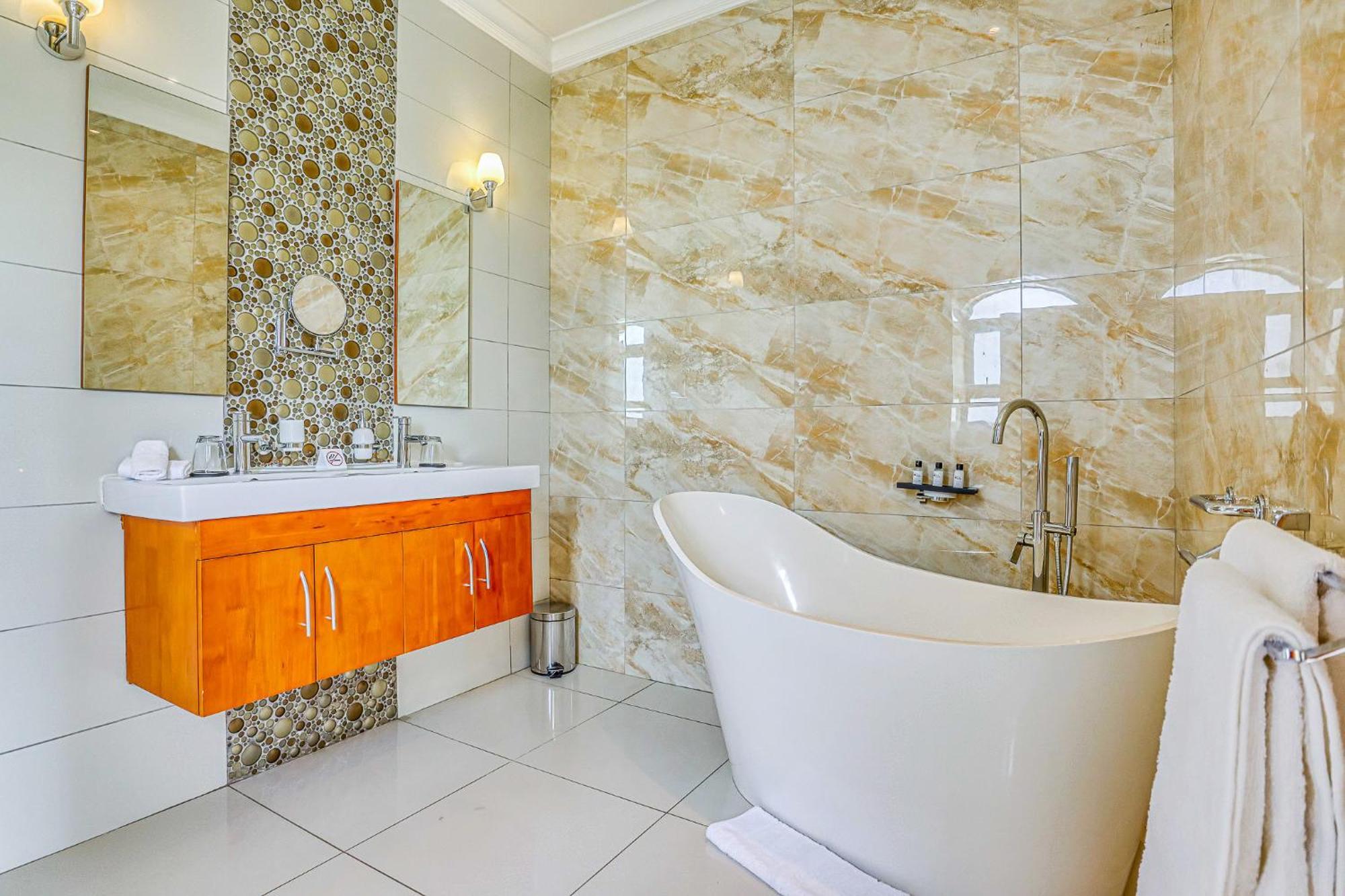 Casa de hóspedes Tasha Luxury Suites, Lanseria